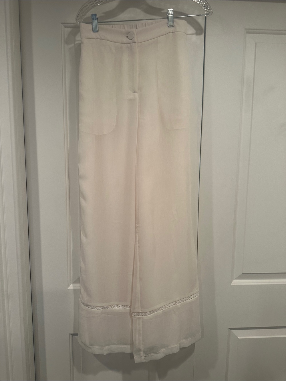Tea n Cup Ivory Wide-Leg Pants with Lace Trim